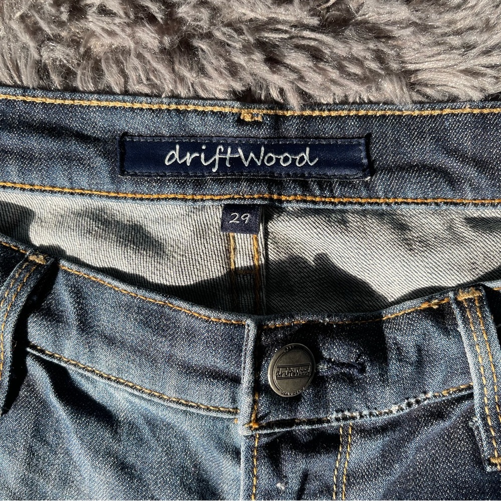 DRIFTWOOD Classic Blue Embroidered Jeans with Distressed Detailing USA Denim Y2K - Picture 3 of 10